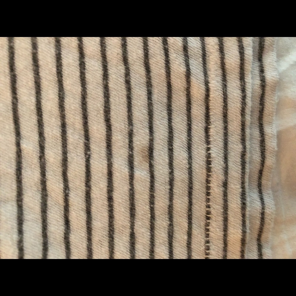 A&F Top - Picture 3 of 3